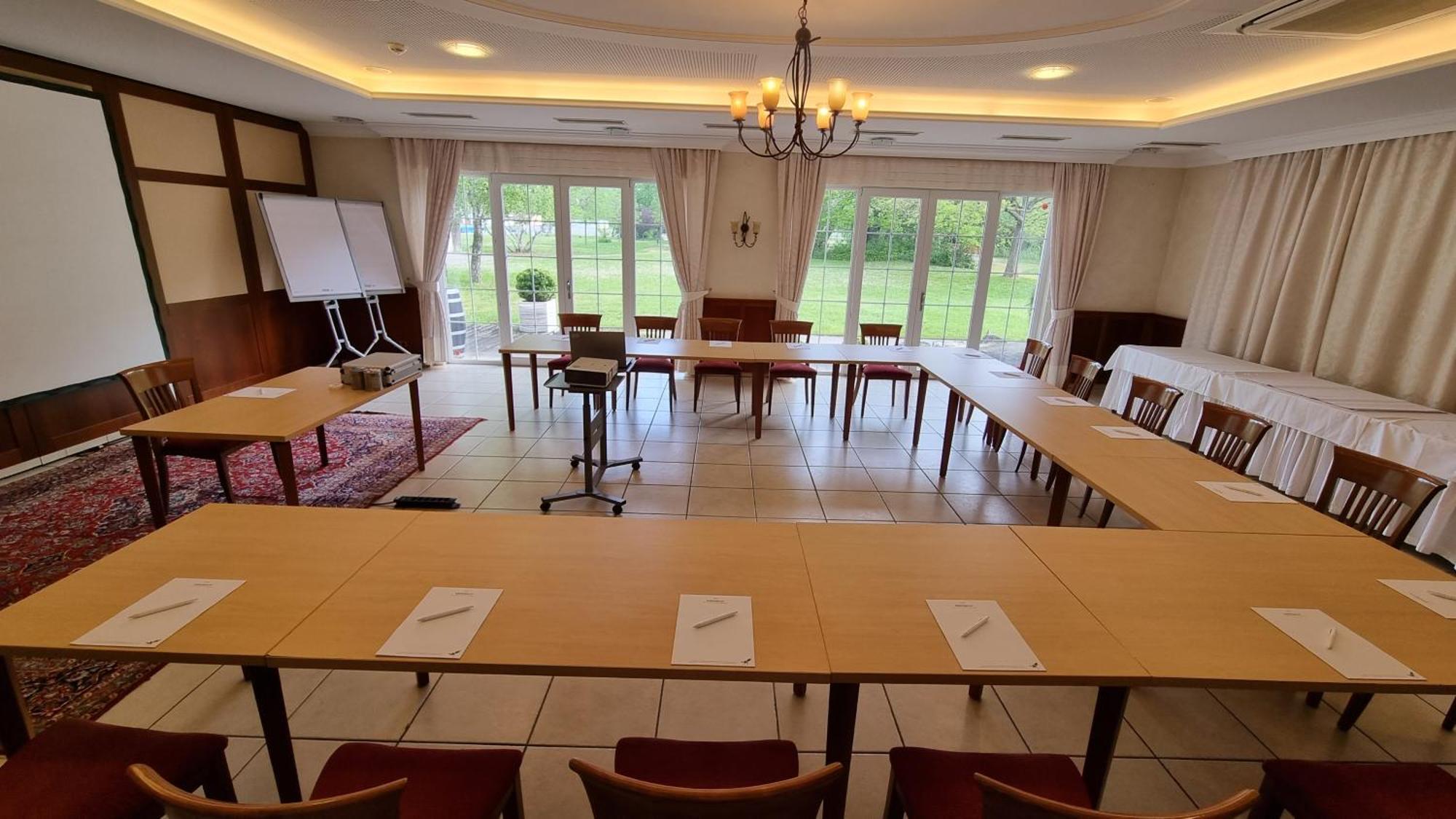 Birkenhof Gols - B & B - Wohlfuehl Hotel Mit Wochenend-Restaurant Eksteriør billede