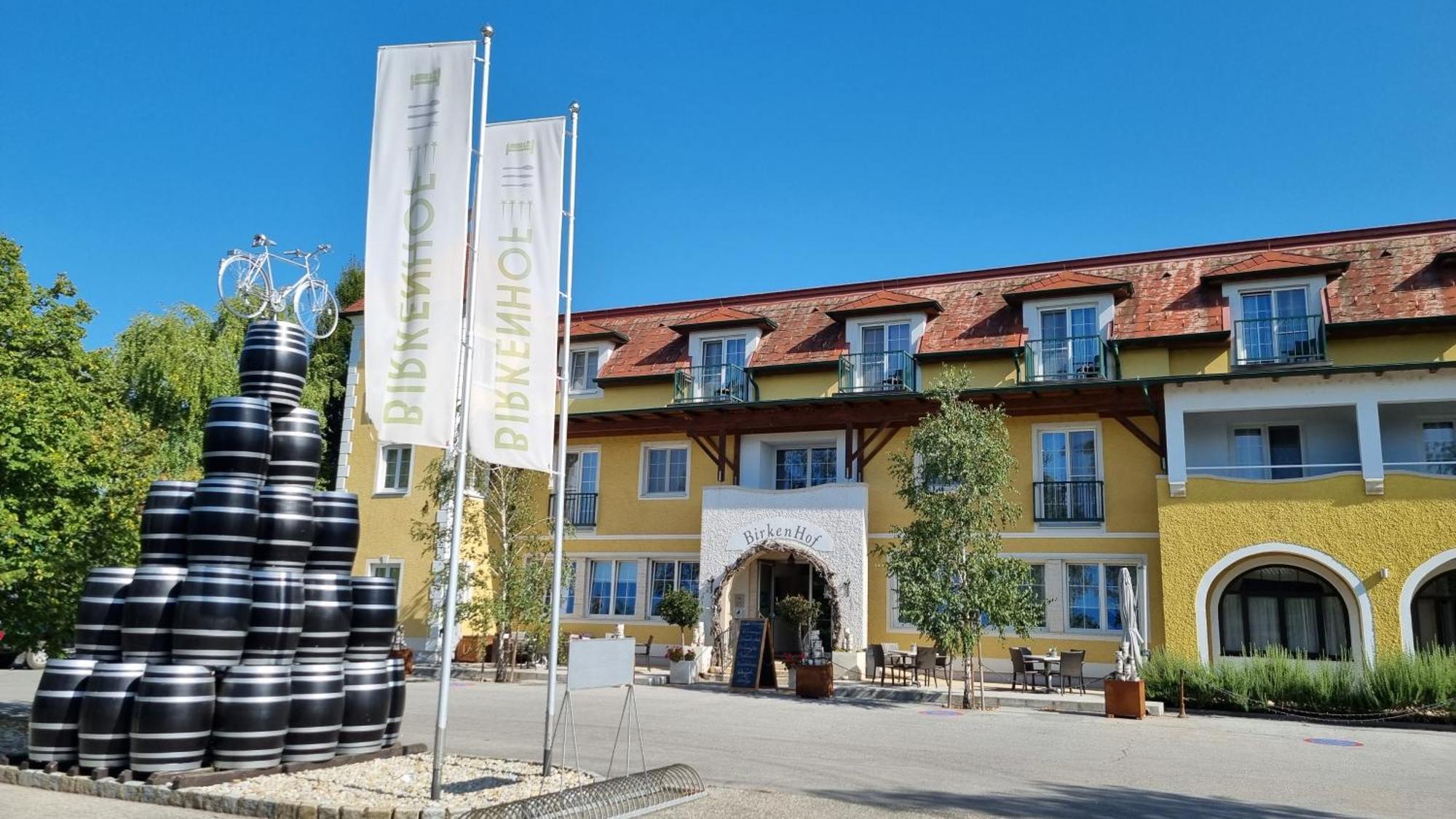 Birkenhof Gols - B & B - Wohlfuehl Hotel Mit Wochenend-Restaurant Eksteriør billede