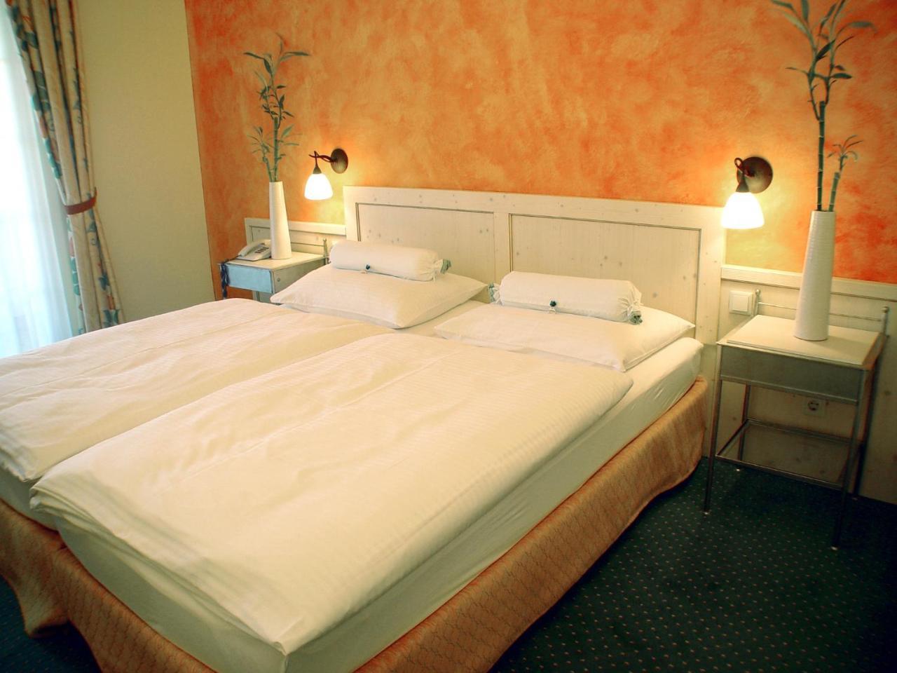 Birkenhof Gols - B & B - Wohlfuehl Hotel Mit Wochenend-Restaurant Eksteriør billede